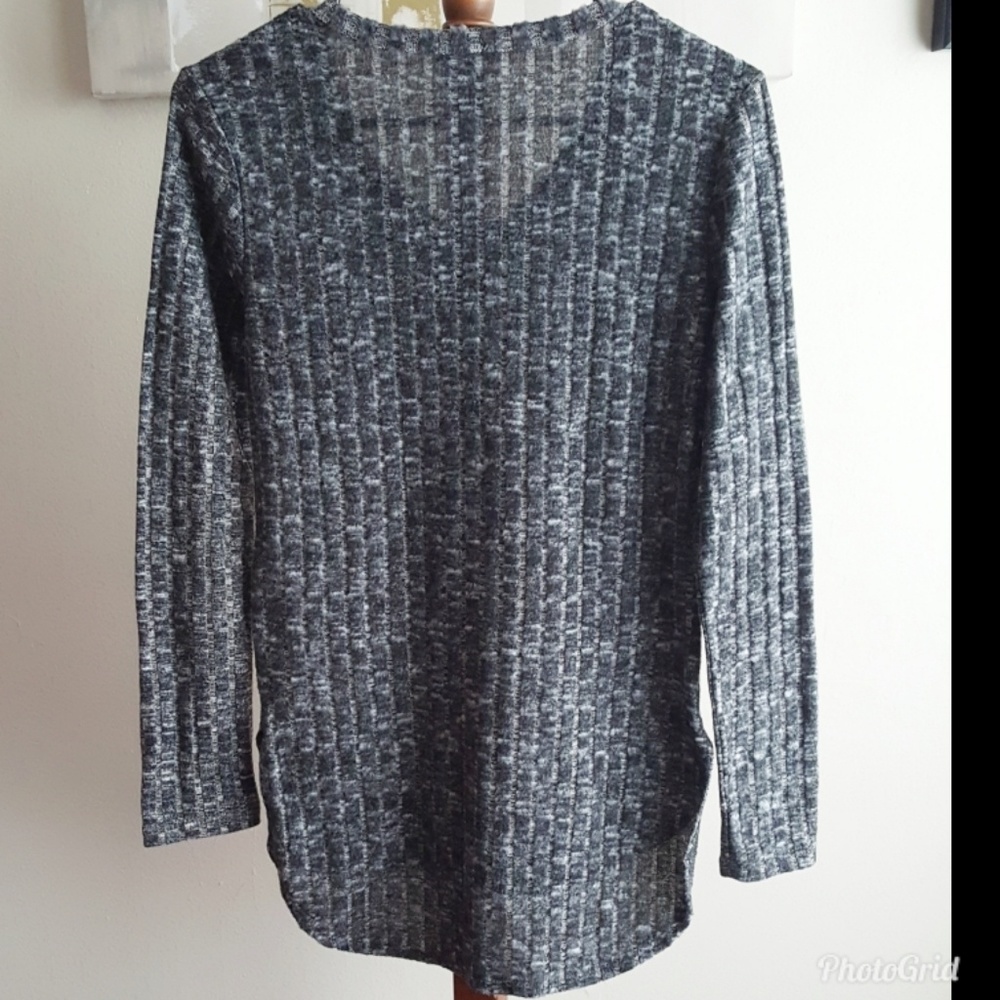 RUE21 TOP - Picture 2 of 3